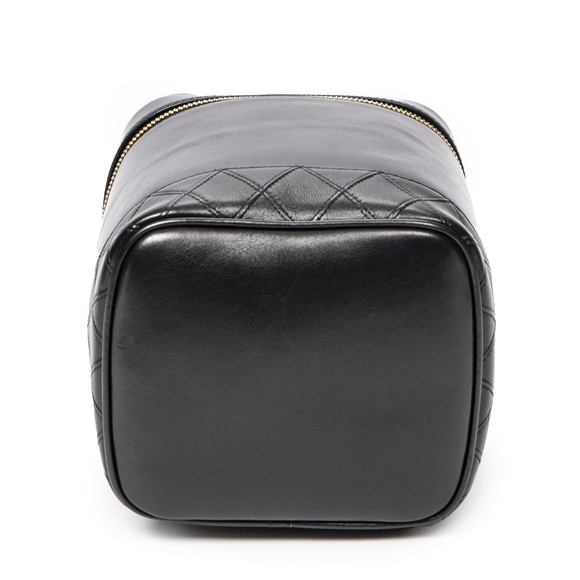 Chanel CC Tall Vanity Case - Picture 3 of 8